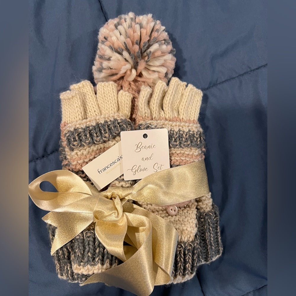Francesca’s Hat & Glove set